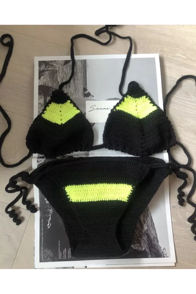 Háčkované černé bikiny s neon žlutou