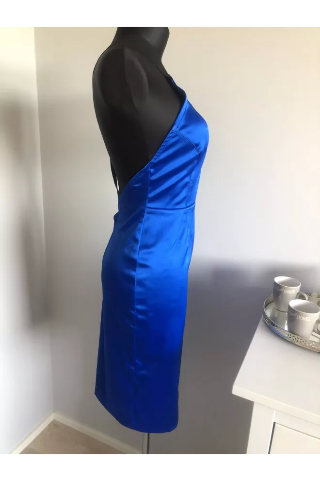 Elastické royal blue šaty s holými zády